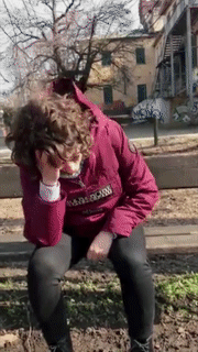 1558070606.gif