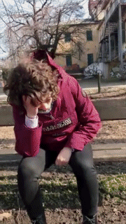 1558071050.gif